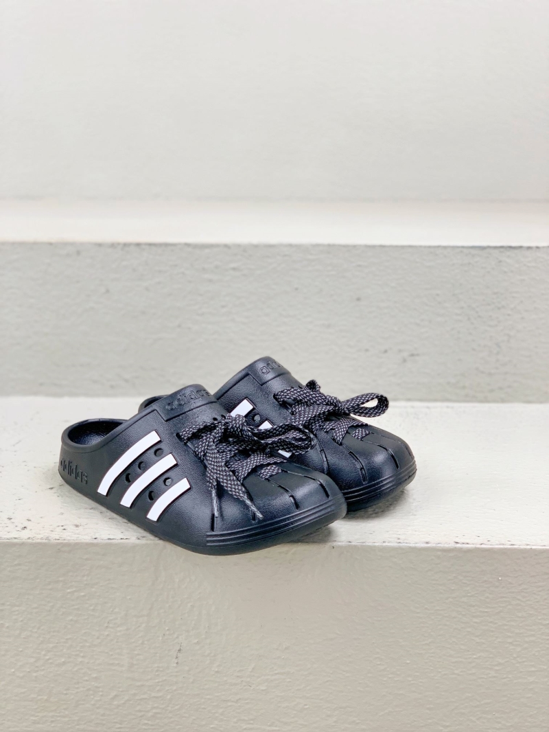 Adidas slippers